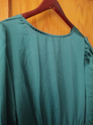 Vestido largo elegante verde azulado