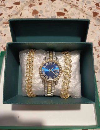 Reloj de Hombre con Pulsera Dorada y Azul