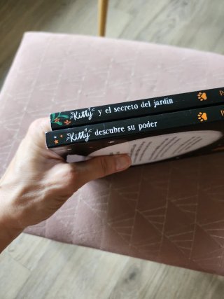 LIBROS KITTY Y EL JARDIN SECRETO