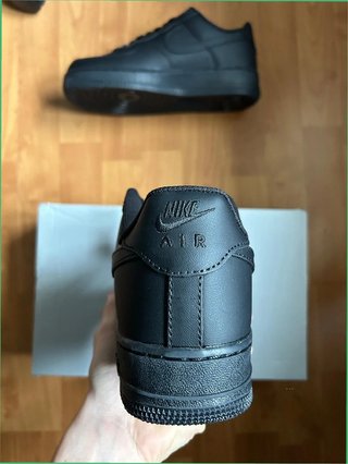 Nike Air Force 1 Talla 36.5 Negro