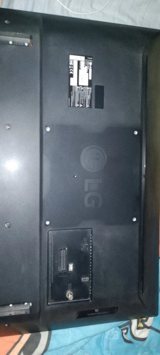 Pantalla LG 32 sin cargador