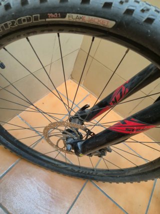 Bicicleta MTB Specialized Rockhopper