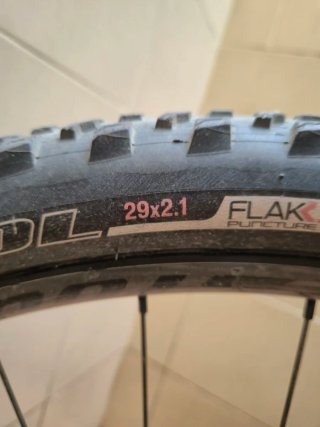 Bicicleta MTB Specialized Rockhopper