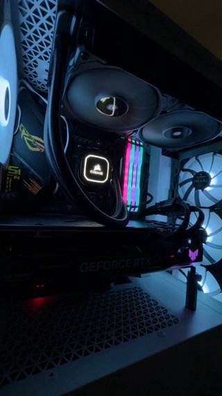 Pc gaming RTX 4070TI, Ryzen 7 5800X, 32gb RAM