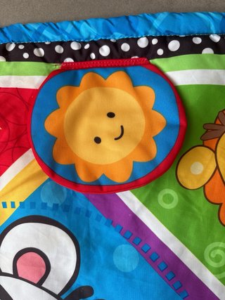 Alfombra de juegos para bebé con animales