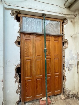 Puerta madera exterior