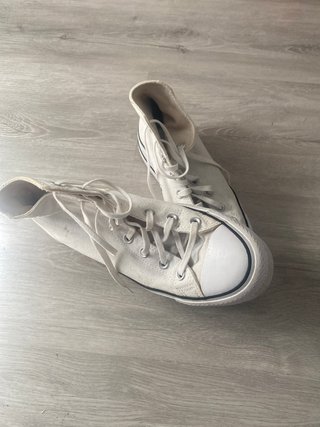 Zapatillas deportivas blancas altas