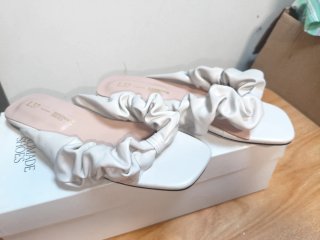 Sandalias L37 Blancas