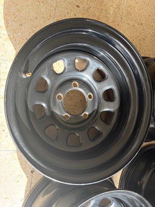 Llantas de acero desplazadas Jeep 5x114.3 ET-30mm