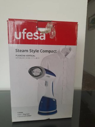 Plancha Vertical Vapor Ufesa Steam Style Compact