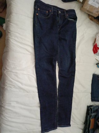 Pantalón Levis Skinny Taper W32 L32