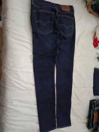 Pantalón Levis Skinny Taper W32 L32