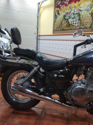 Suzuki Intruder 125cc Negra