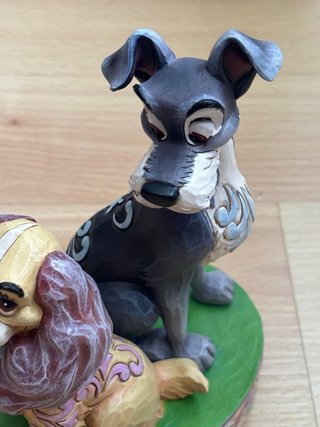 Figura Dama y Vagabundo Jim Shore
