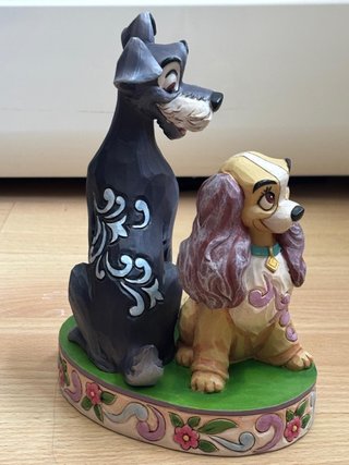 Figura Dama y Vagabundo Jim Shore
