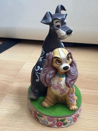 Figura Dama y Vagabundo Jim Shore