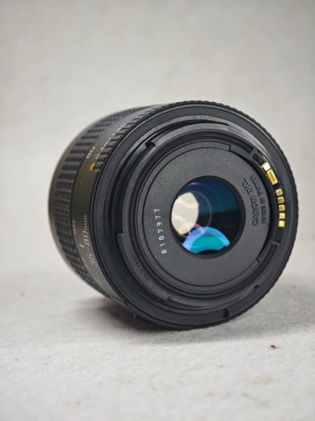 Canon EF 35-80mm f/4-5.6 III Lente Zoom