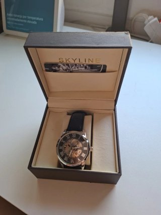 Reloj SKYLINE Esqueleto Negro y Plateado