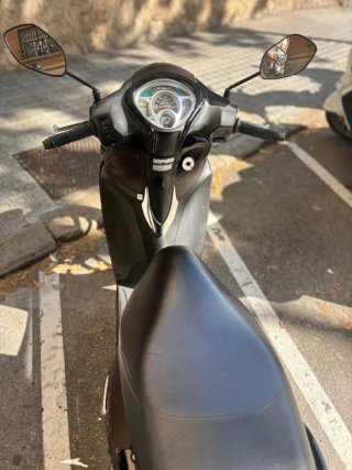 Kymco Miller 125 ABS Marrón