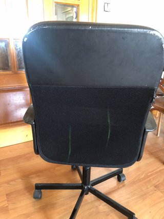 Silla de escritorio giratoria negra