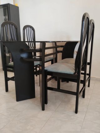 Mesa comedor y 4 sillas