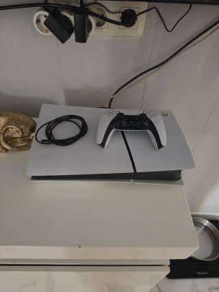 Consola Sony PS5 Slim Standard Blanca