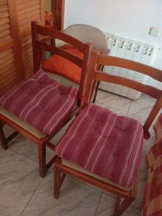 Mesa de comedor de madera + 6 sillas
