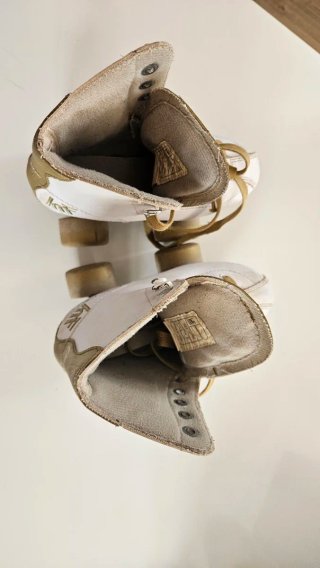 Patines 4 ruedas talla 32
