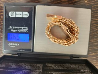 Se vende por 130 €/gr Conjunto en Oro 14k.