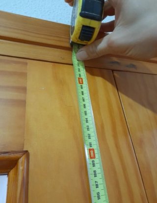 Puerta madera pino con cristalera