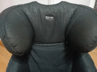 Silla coche Romer Adventure para niño.