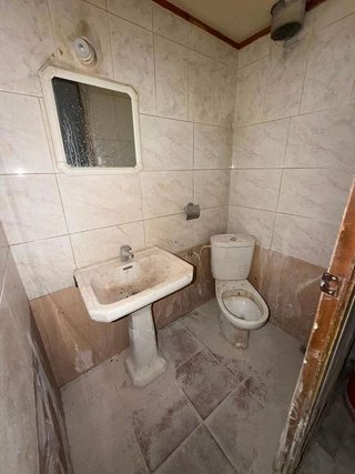 Local comercial en alquiler en Joc de la Bola - Camps d'Esports - Ciutat Jardí - Montcada en Lleida