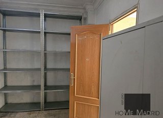 Local comercial en alquiler en Peñagrande en Madrid