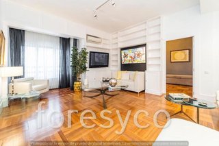 Piso en alquiler en Almagro en Madrid