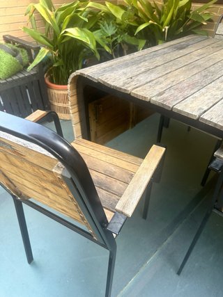 Mesa de jardín de madera con 6 sillas