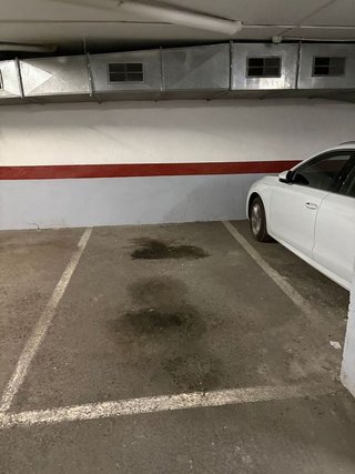 Garaje en alquiler en La Nova Esquerra de l'Eixample en Barcelona