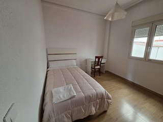 Piso en alquiler en Huerta Rosales - Valdepasillas en Badajoz