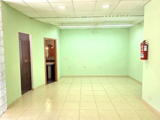 Local comercial en venta en Piscinas en Villarreal