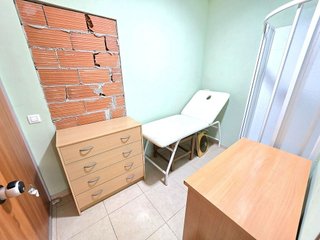 Local comercial en venta en Piscinas en Villarreal