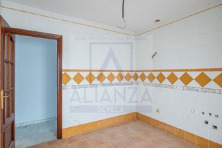 Edificio en venta en Algaba (La)