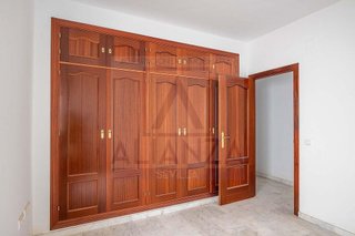 Edificio en venta en Algaba (La)