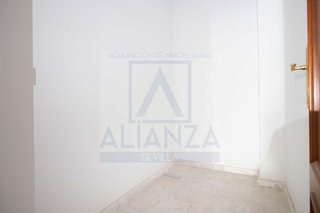 Edificio en venta en Algaba (La)