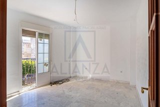 Edificio en venta en Algaba (La)