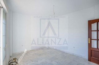 Edificio en venta en Algaba (La)