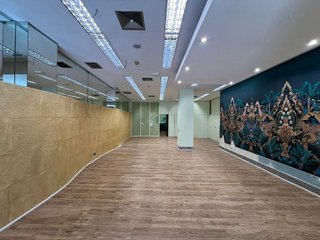 Local comercial en alquiler en San Pedro de Deusto-La Ribera en Bilbao