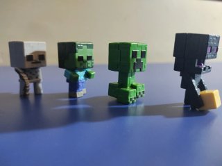 Figuras Minecraft Kinder Sorpresa