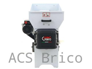 Despalilladora Chapa de Uva con Bomba - 2 HP - 2000 kg/h - 87x50 cm - Grifo