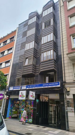 Oficina en venta en Zona Teatro Campoamor en Oviedo