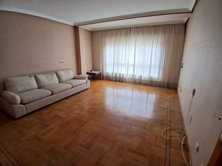 Piso en alquiler en Centro en Burgos