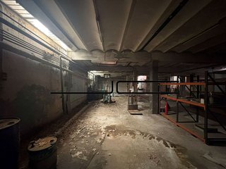 Local comercial en venta en El Gall en Esplugues de Llobregat